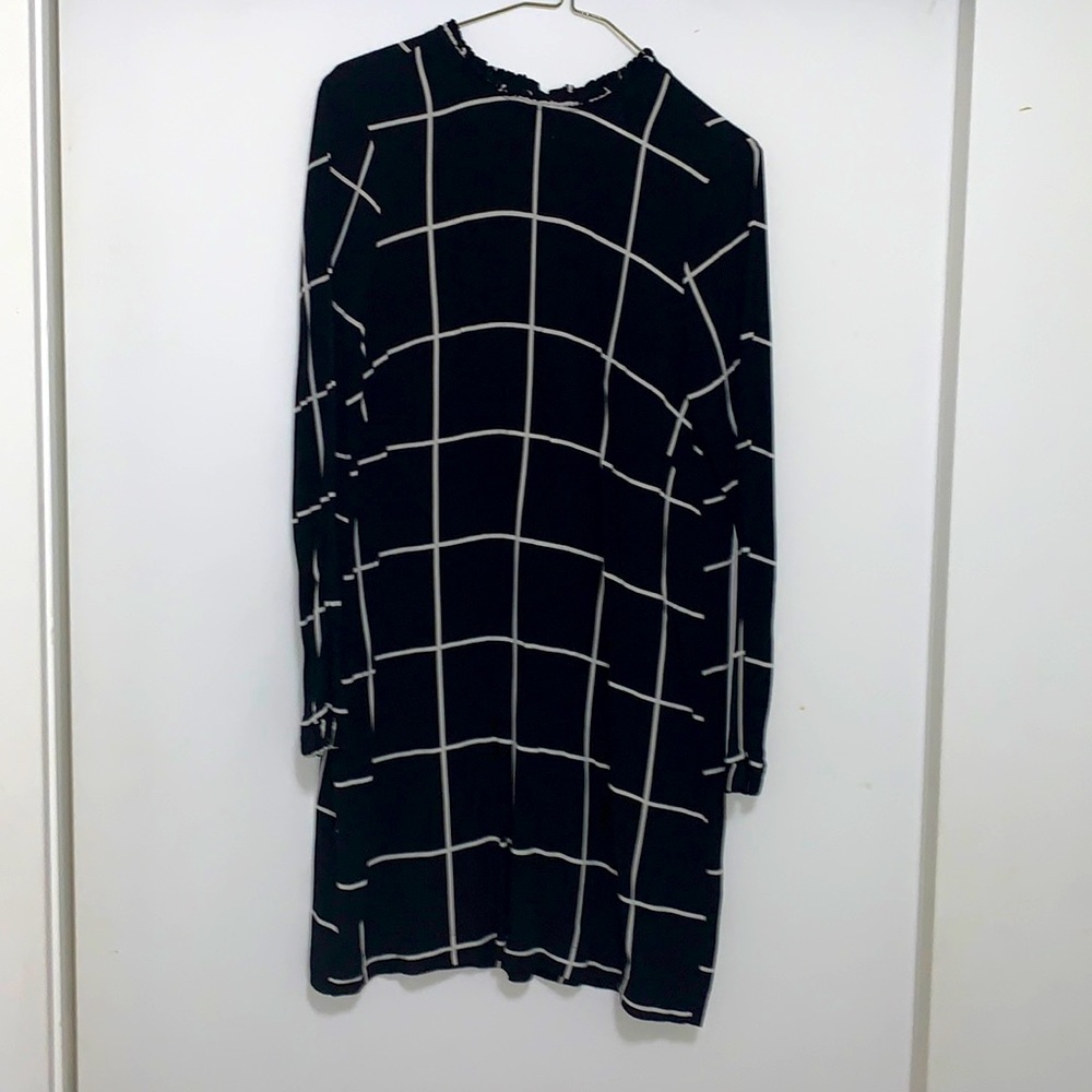 H&M longsleeve dress! Worn only few times.
